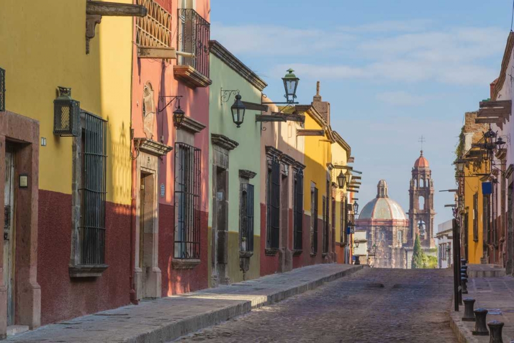 Mexico, San Miguel de Allende Street scene